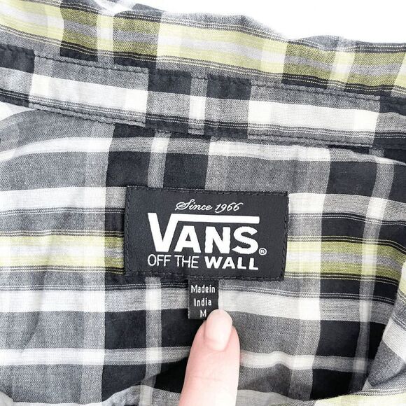 Vans Womens Button Down Shirt Ruffled Sparkle Plaid Yellow Black Medium NWT - Picture 4 of 9